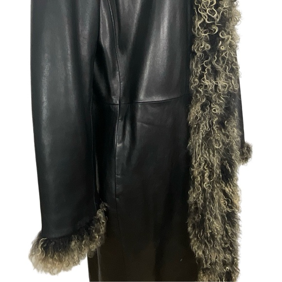 Danier Canada Black Leather Jacket With Fur Trim Size Large - Picture 6 of 13